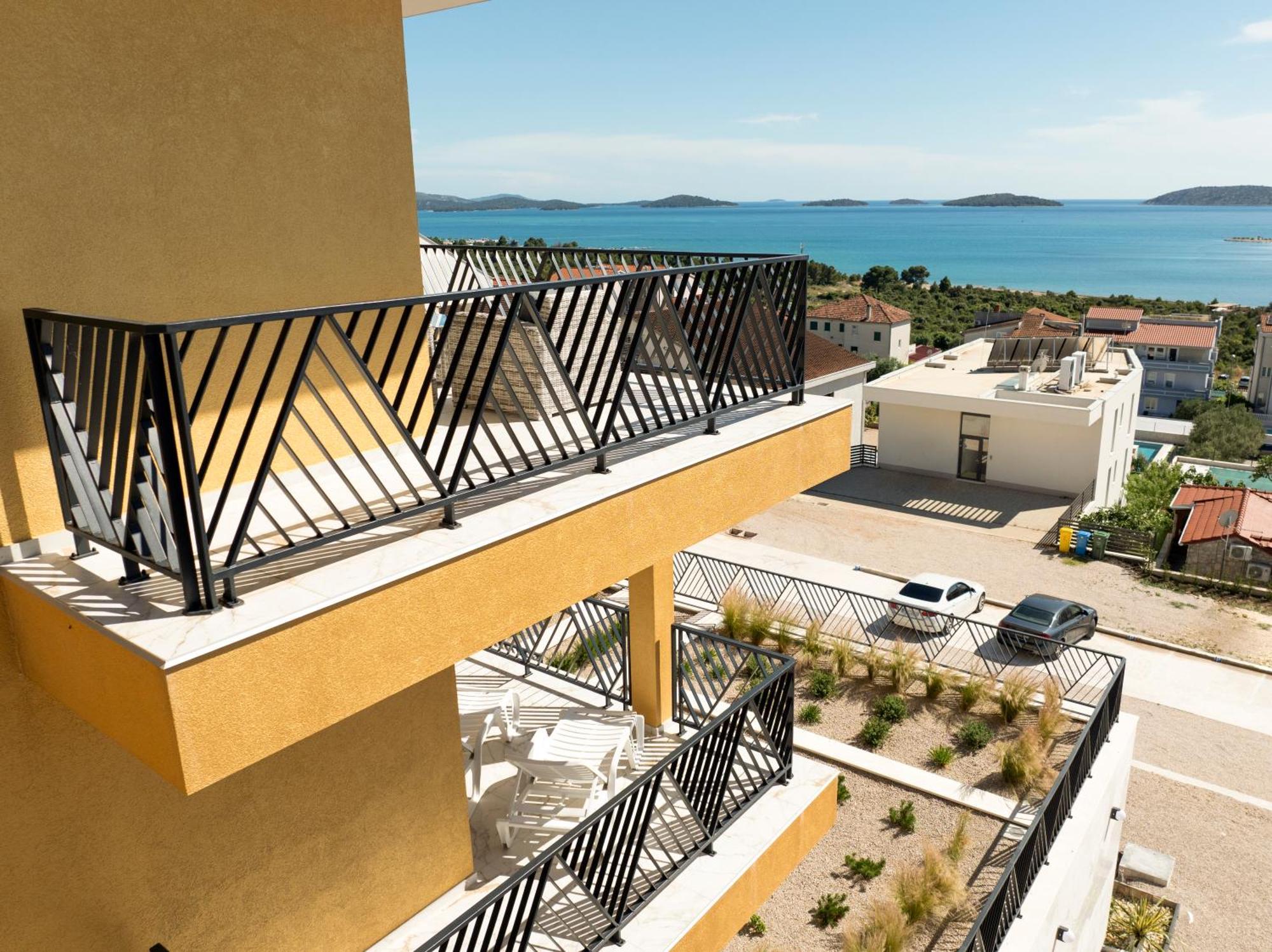 Mediterana Art Deco Resort (Adults Only) Sibenik Exterior photo
