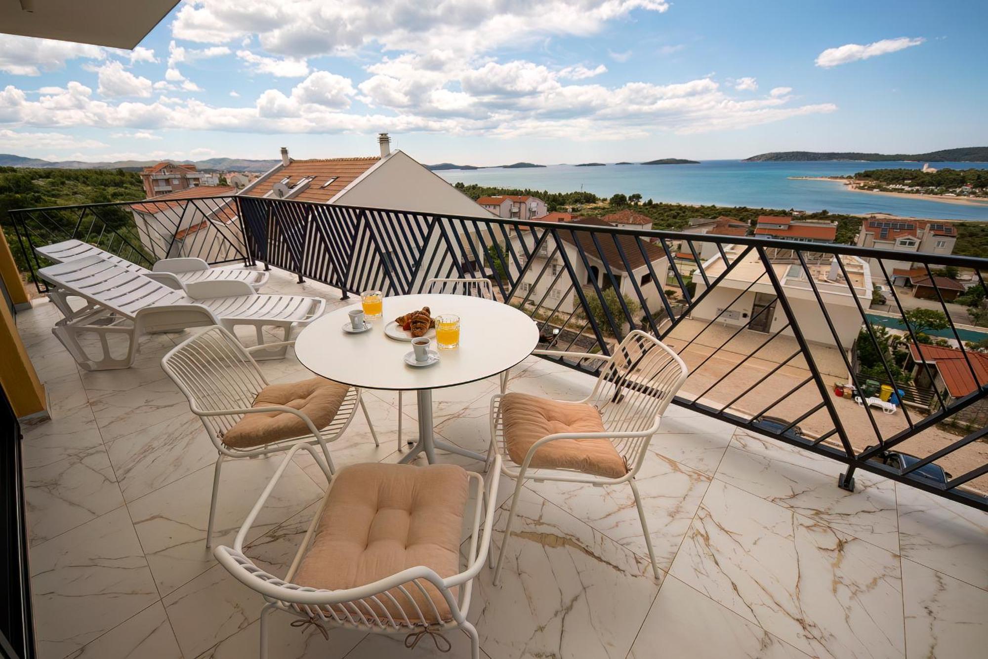 Mediterana Art Deco Resort (Adults Only) Sibenik Exterior photo
